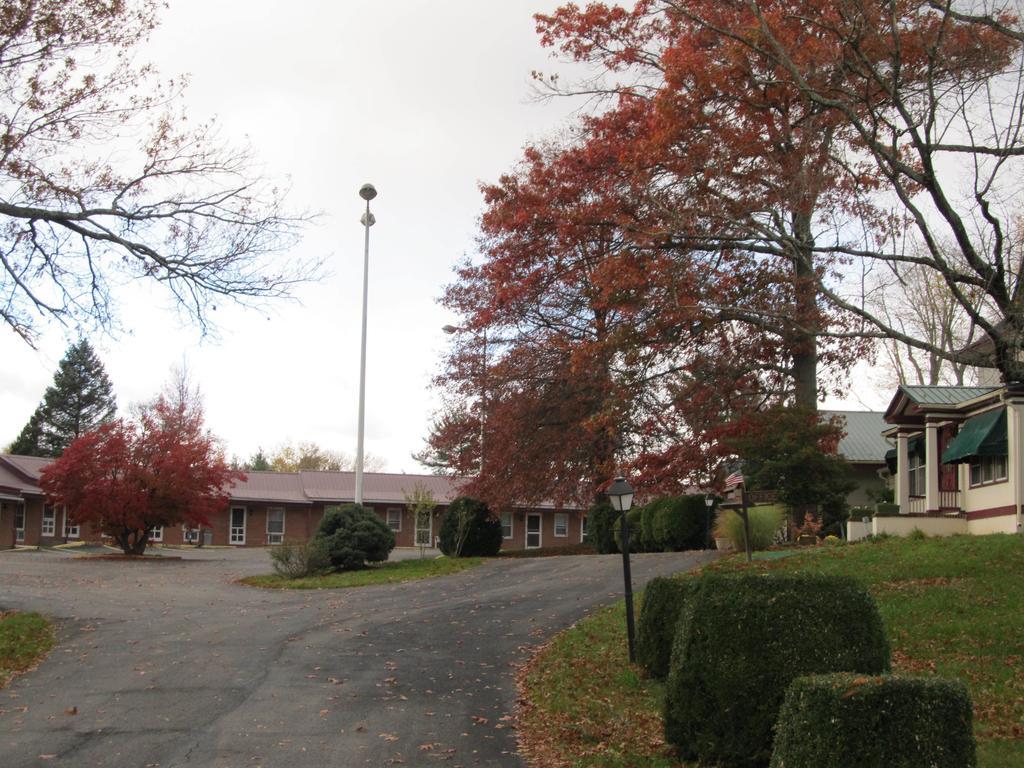 Hancock Motel Zewnętrze zdjęcie